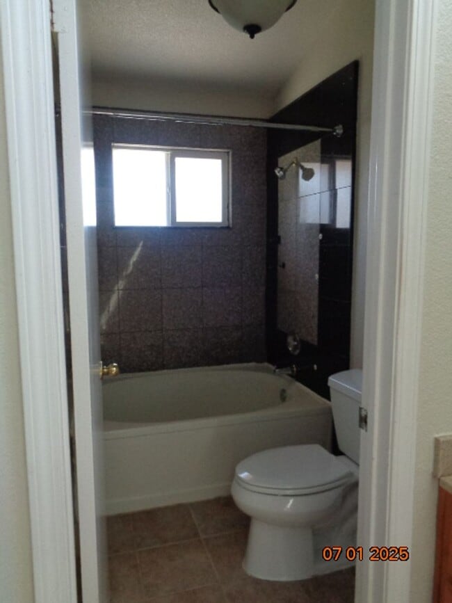 Building Photo - 485 Deer Creek Dr