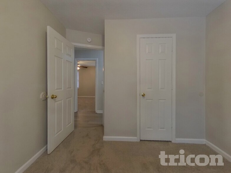 Building Photo - 1753 Independence Dr