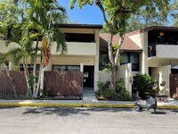 Building Photo - 19448 NE 26th Ave