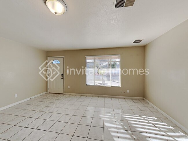 Building Photo - 4601 N 50th Ave
