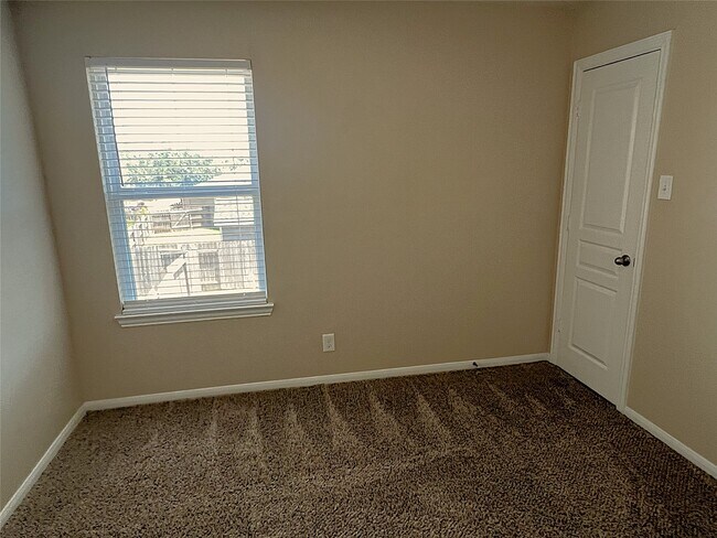 Building Photo - 17222 Hannah Oaks Ln