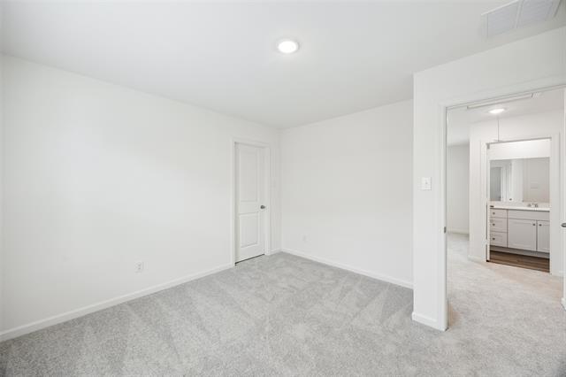 Building Photo - 14221 Donahue St