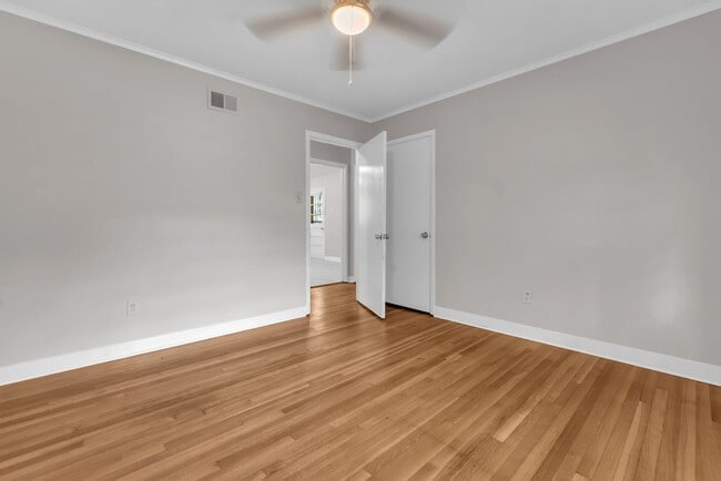 Building Photo - 401 Conwell Rd
