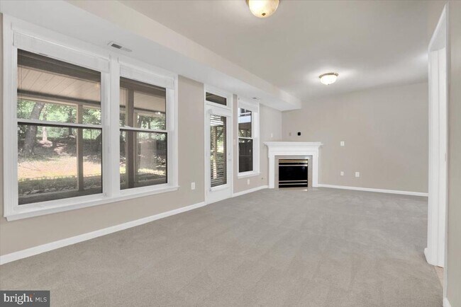 Building Photo - 47698 Loweland Terrace