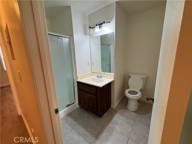 Building Photo - 118 N Cedar St