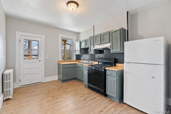 Building Photo - 78 Liberty St