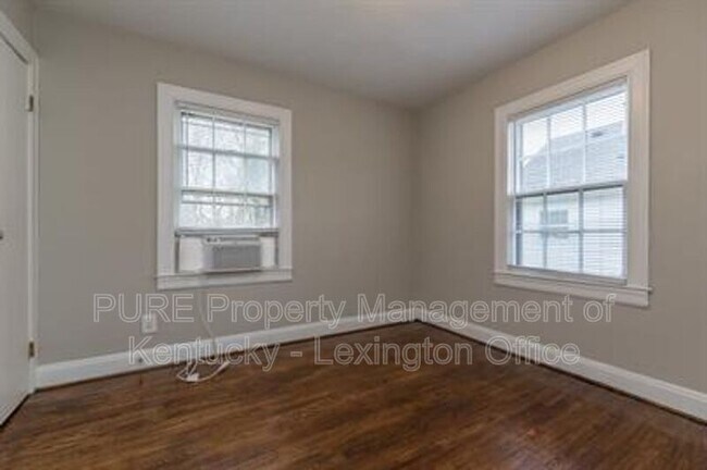 Building Photo - 200 Floral Park