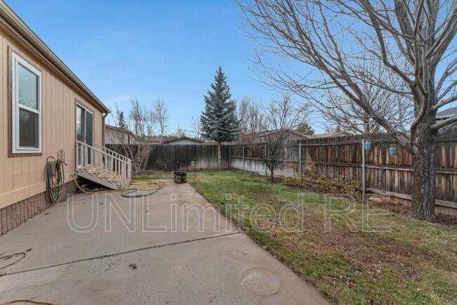Building Photo - 1601 W Sherrie Dr