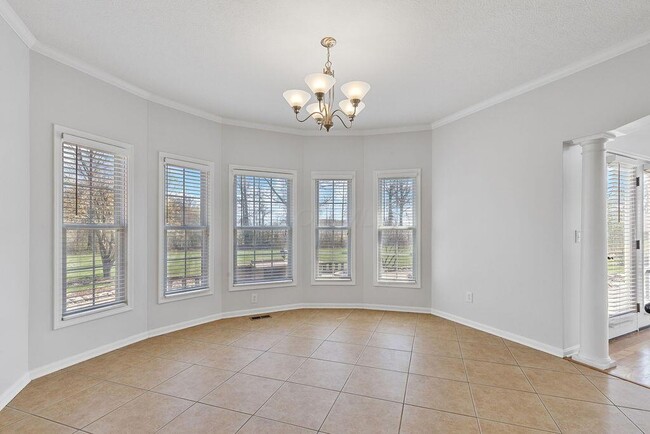 Building Photo - 100 Bermuda Dr