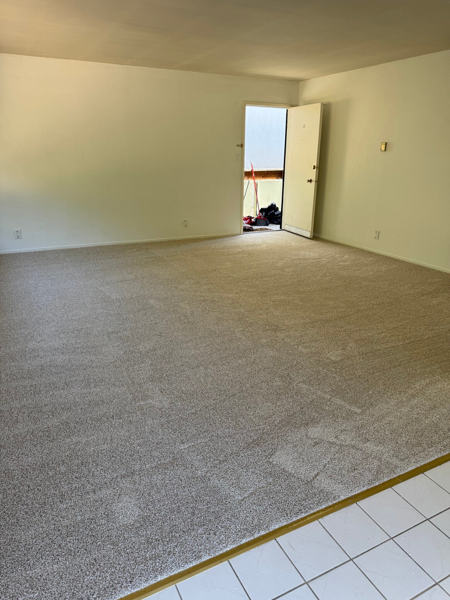 Building Photo - 8043 Greenridge Dr