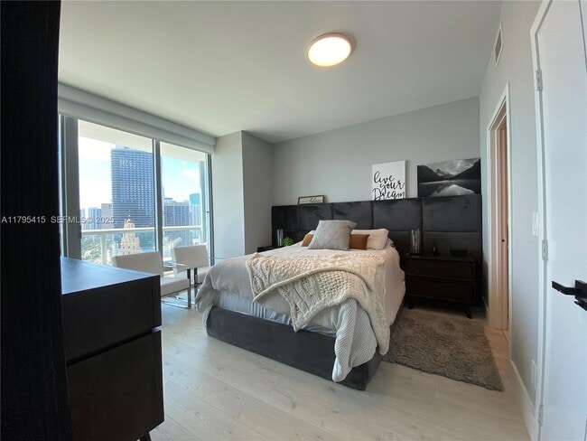 Building Photo - 888 Biscayne Blvd