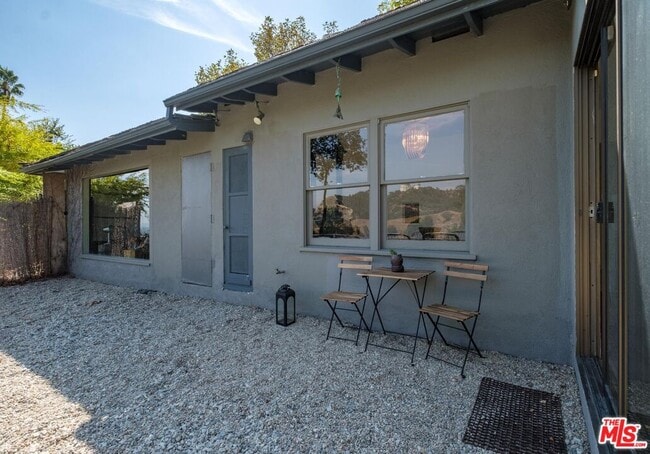 Building Photo - 2294 Mountain Oak Dr