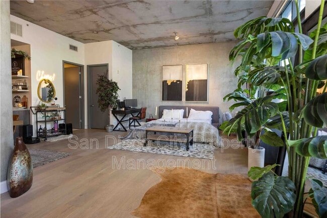 Building Photo - 1050 Island Ave