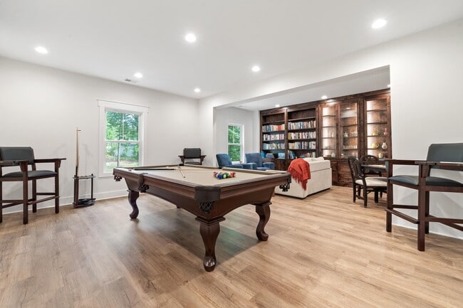 Building Photo - 1100 Hidden Hills Cir