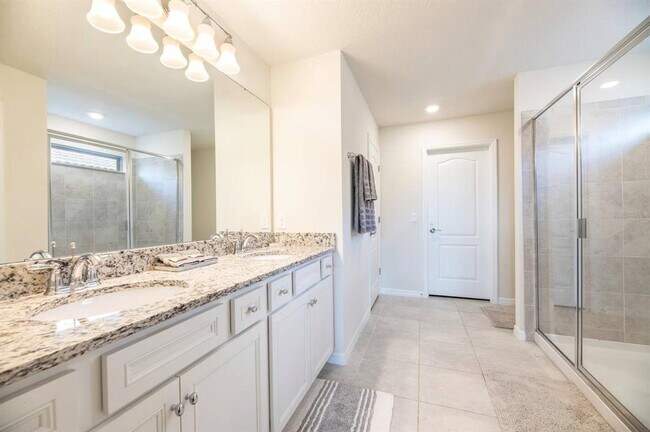 Building Photo - 5533 Misty Oak Cir