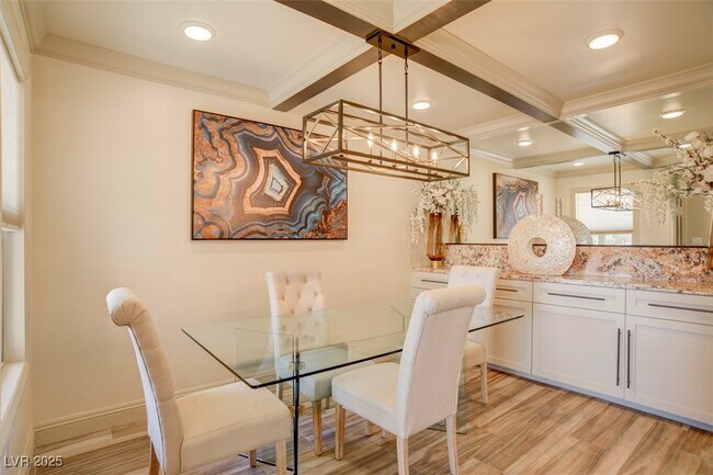 Building Photo - 555 E Silverado Ranch Blvd