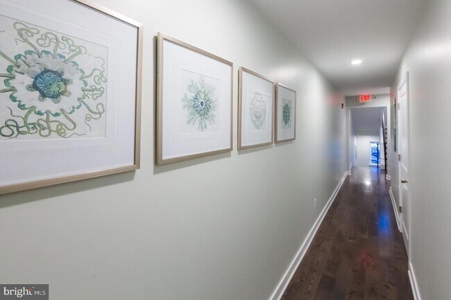 Building Photo - 1228-32 W College Ave