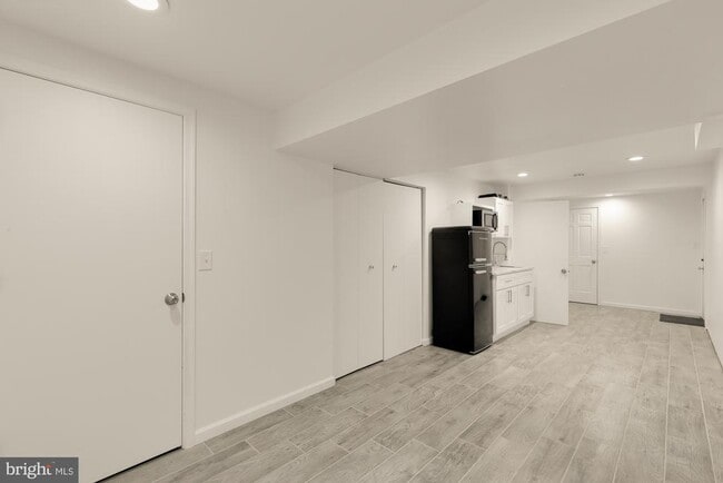 Building Photo - 1318 Round Oak Ct