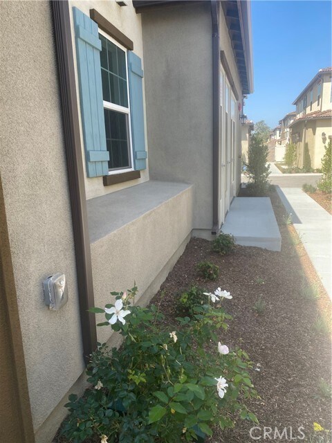Building Photo - 8491 Gabrielino Ct