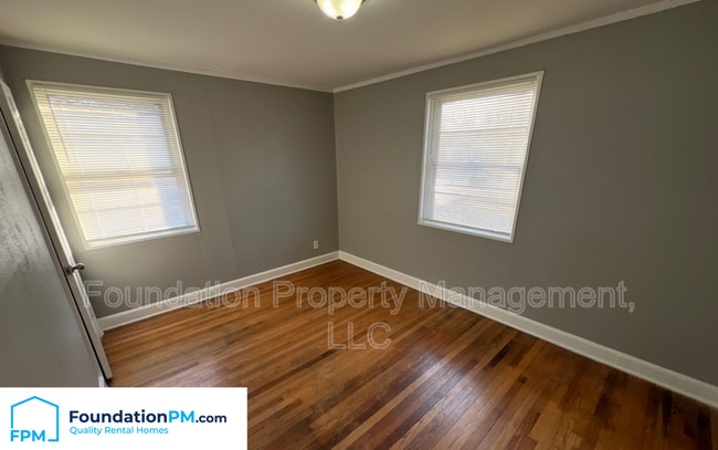 Building Photo - 1570 Rebecca St