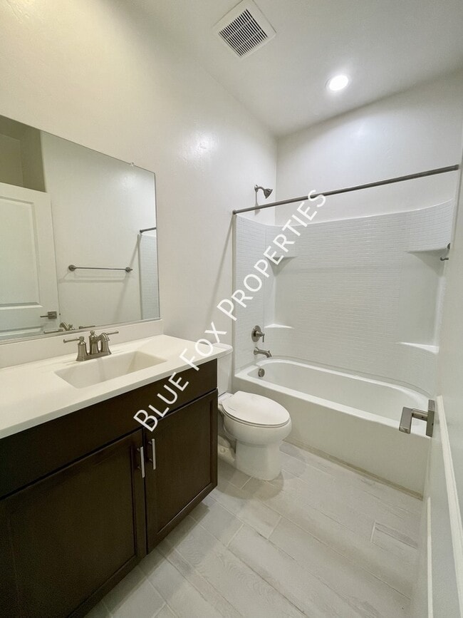 Building Photo - 10692 W Dickerson Dr