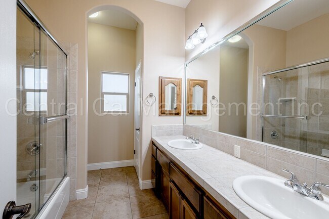 Building Photo - 4 Bedroom/3 Bath Home with Paid Solar - $3395 Per Month!