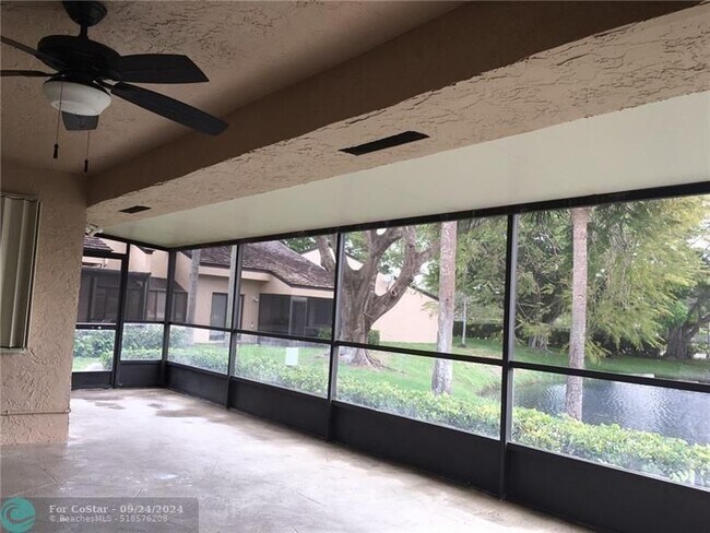 Building Photo - 9200 Chelsea Dr S