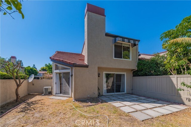 Building Photo - 263 Stanford Ct
