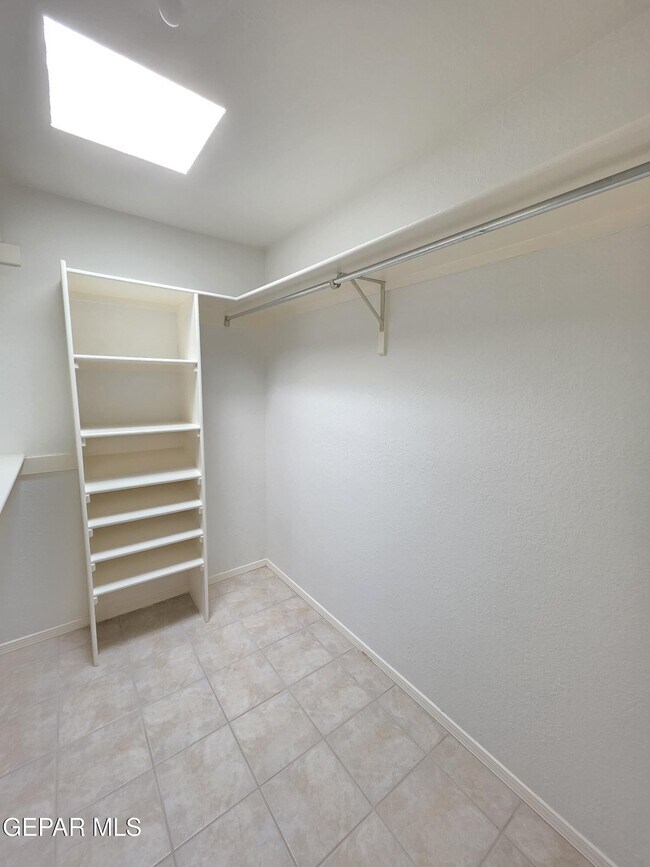 Building Photo - 230 Casas Bella Ln