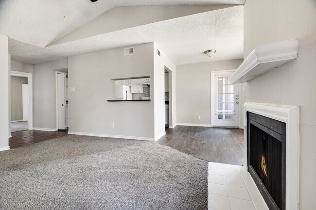 Building Photo - 3623 W Northgate Dr