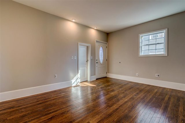 Building Photo - 1630 Patterson Ave SW