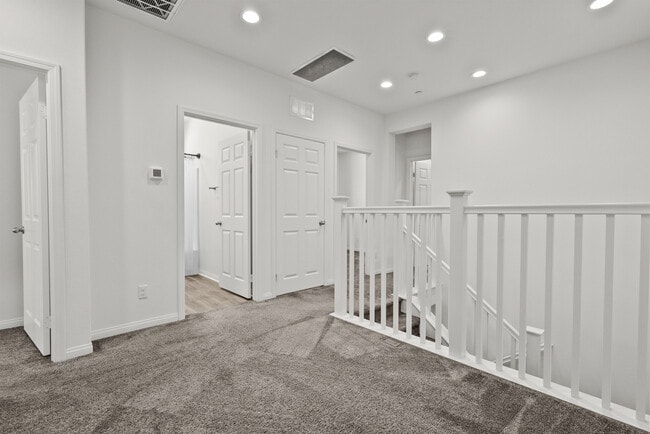 Building Photo - 14610 Isla Vista Dr