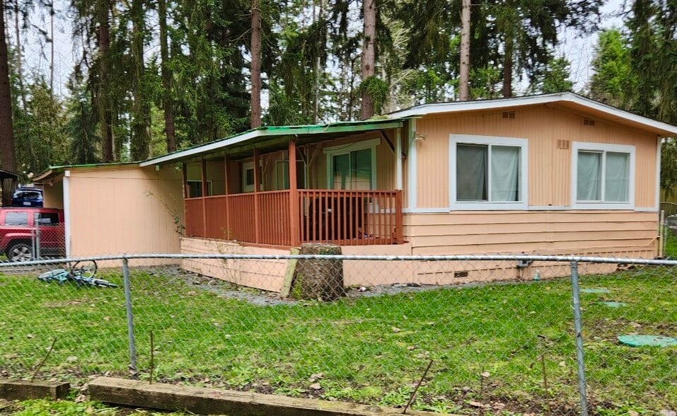 Primary Photo - 11409 205th Ave E