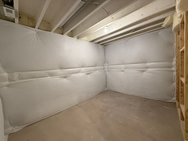 Building Photo - Luxury Living in Kissing Camels – 4 Bed | ...