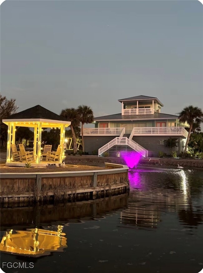 Building Photo - 10440 Yacht Basin Dr