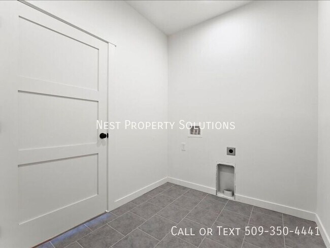 Building Photo - 13436 Rd 4 NE