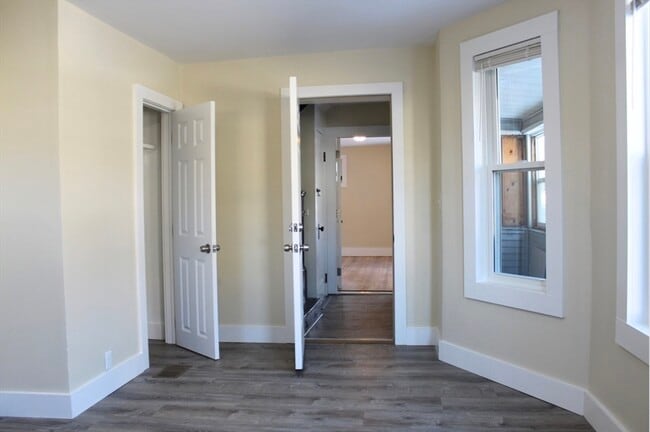 Building Photo - 78 Endicott St