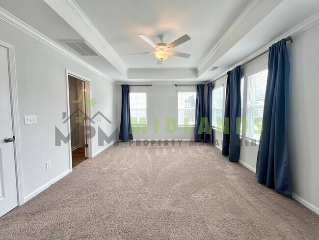 Building Photo - 333 Canary Grass Ct