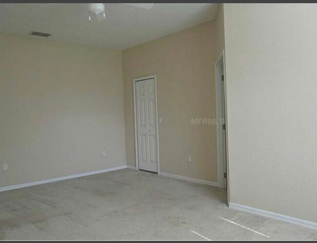 Building Photo - 554 Reddicks Cir