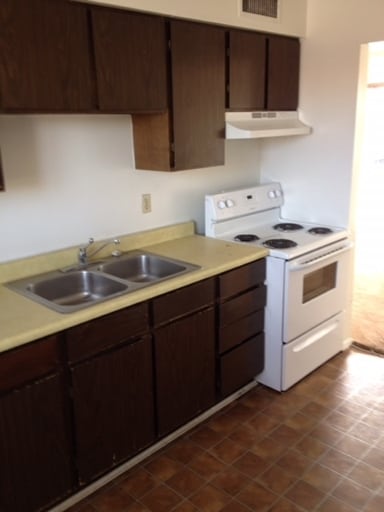 Kitchen - Casa Pueblo & Foster Apartments