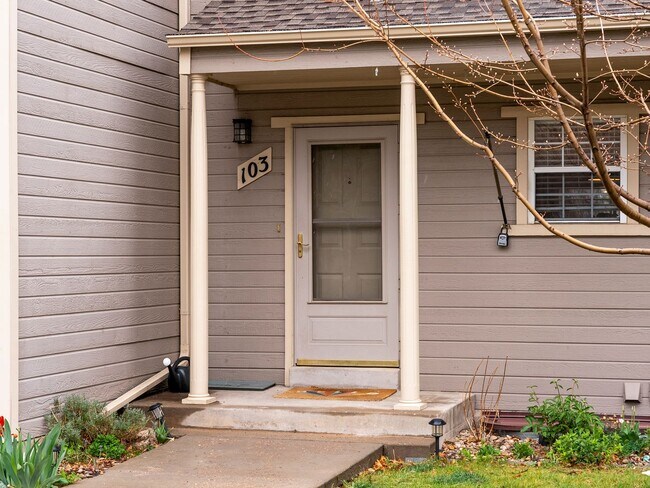 Building Photo - 11167 W 17th Ave