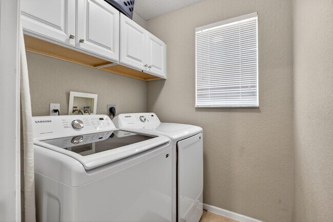 Building Photo - 4735 NW 120th Way