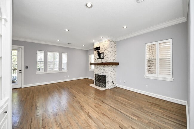 Building Photo - 5317 Feagan St