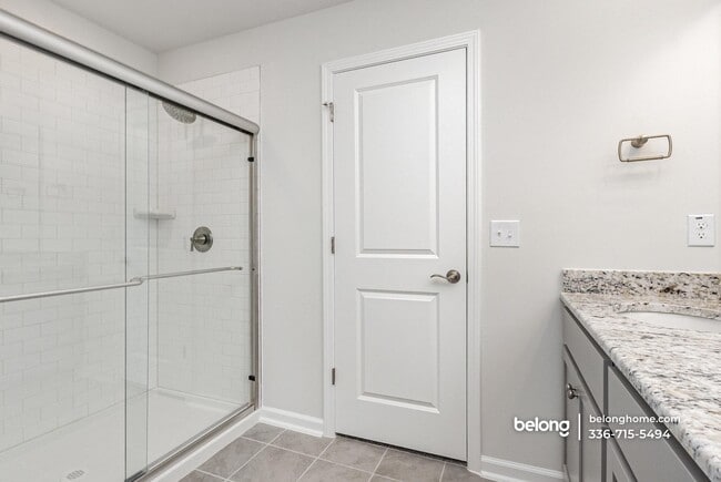 Building Photo - 1425 Rhodes Pond St