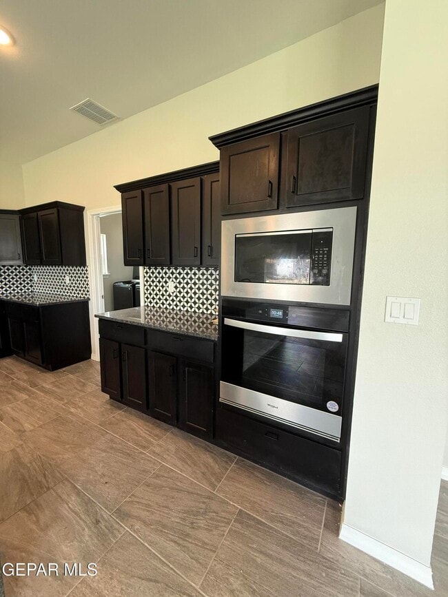 Building Photo - 7412 Rio Rimac Dr