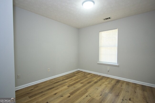 Building Photo - 4442 Gaelic Way SW