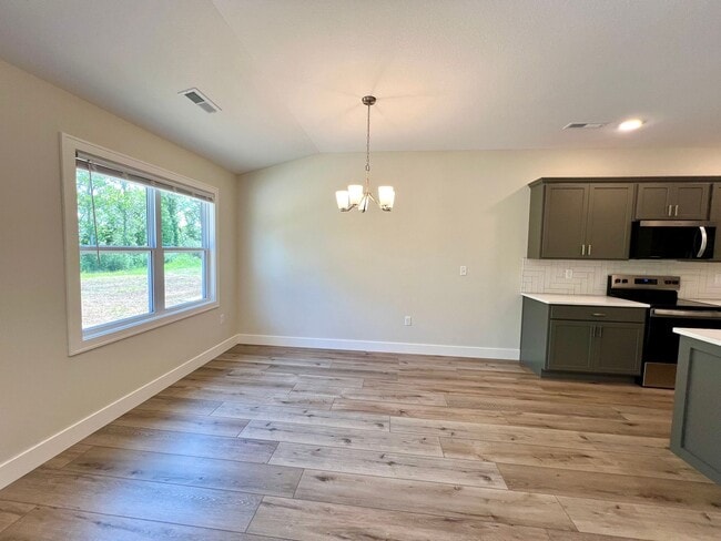 Building Photo - Newly built 3-bedroom duplex in Irvine Acres!