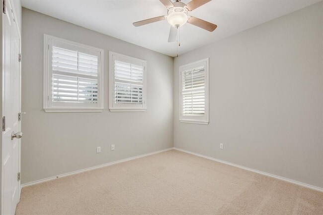 Building Photo - 1209 Salem Park Ct