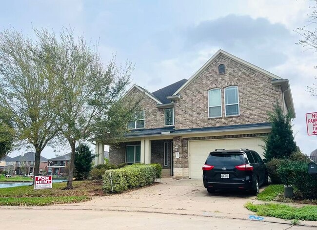 Building Photo - 14303 Tasmania Ct