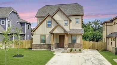 Building Photo - 309 Fairway Dr